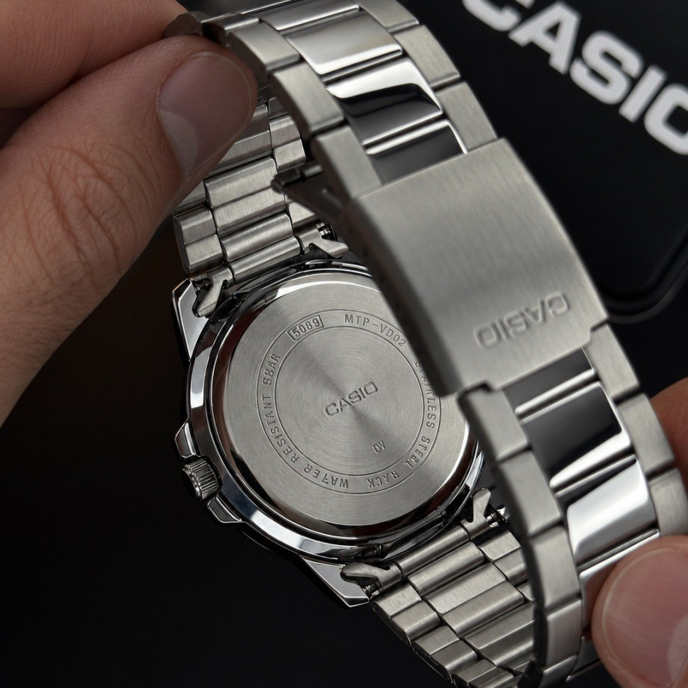 Чоловічий годинник Casio MTP-VD01D-1B