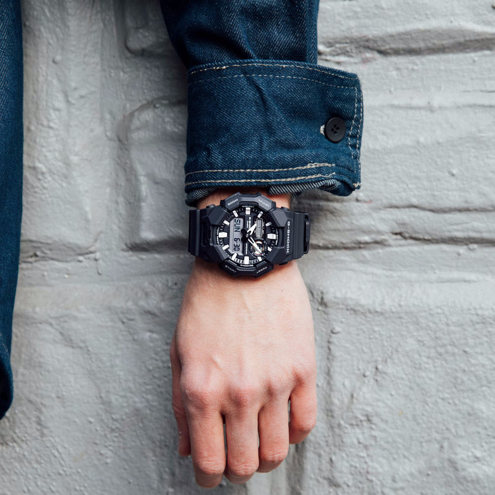 Чоловічий годинник Casio G-SHOCK GA-010-1A1