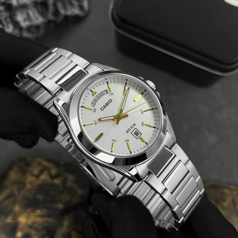 Чоловічий годинник Casio MTP-1370D-7A2