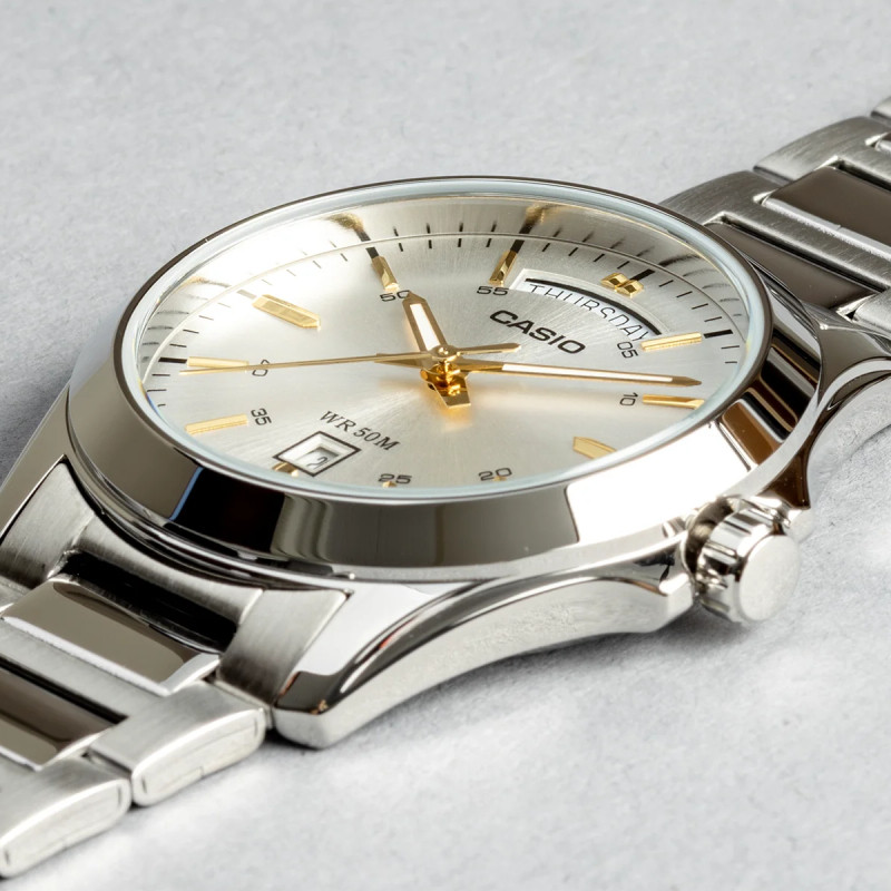 Чоловічий годинник Casio MTP-1370D-7A2