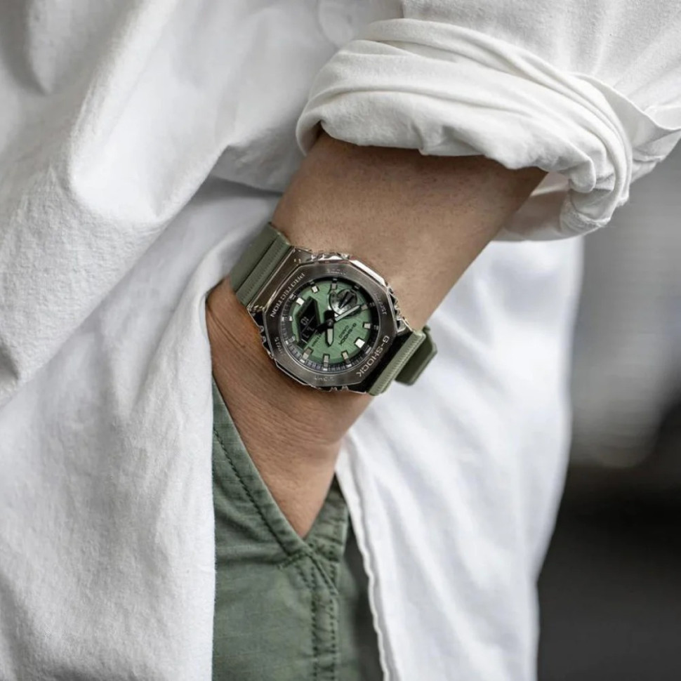 Чоловічий годинник Casio G-SHOCK GM-2100B-3A