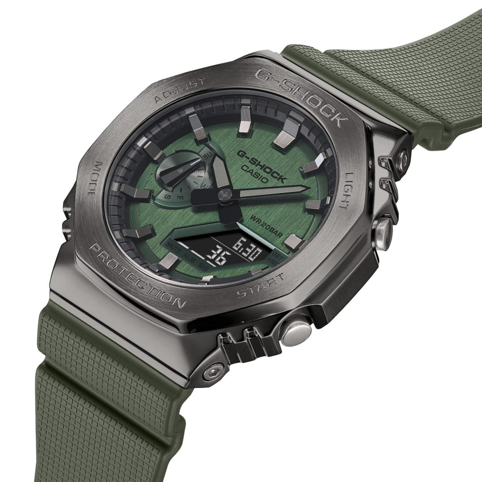 Чоловічий годинник Casio G-SHOCK GM-2100B-3A