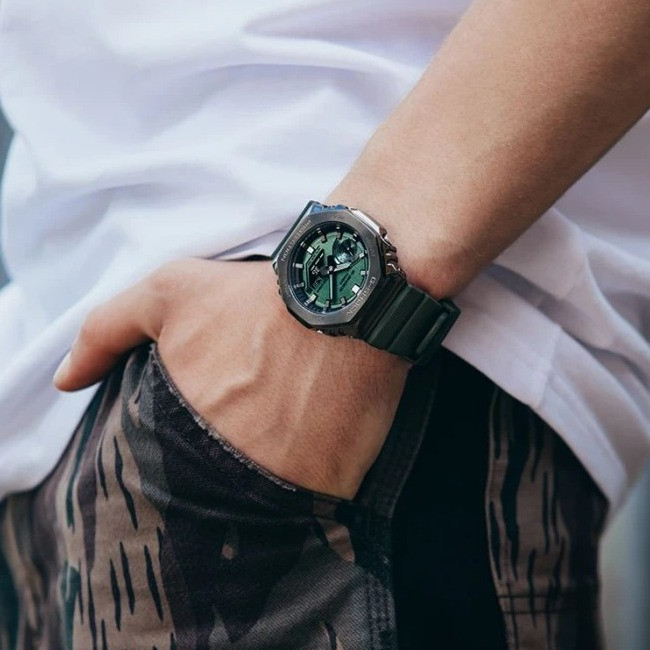 Чоловічий годинник Casio G-SHOCK GM-2100B-3A