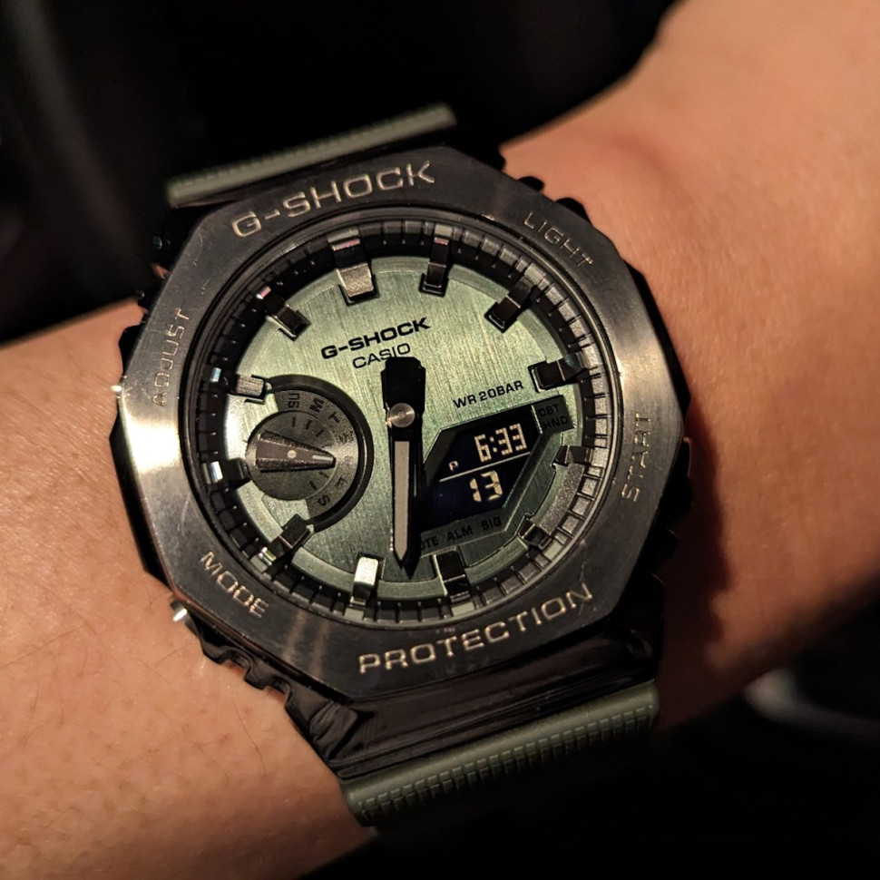 Чоловічий годинник Casio G-SHOCK GM-2100B-3A