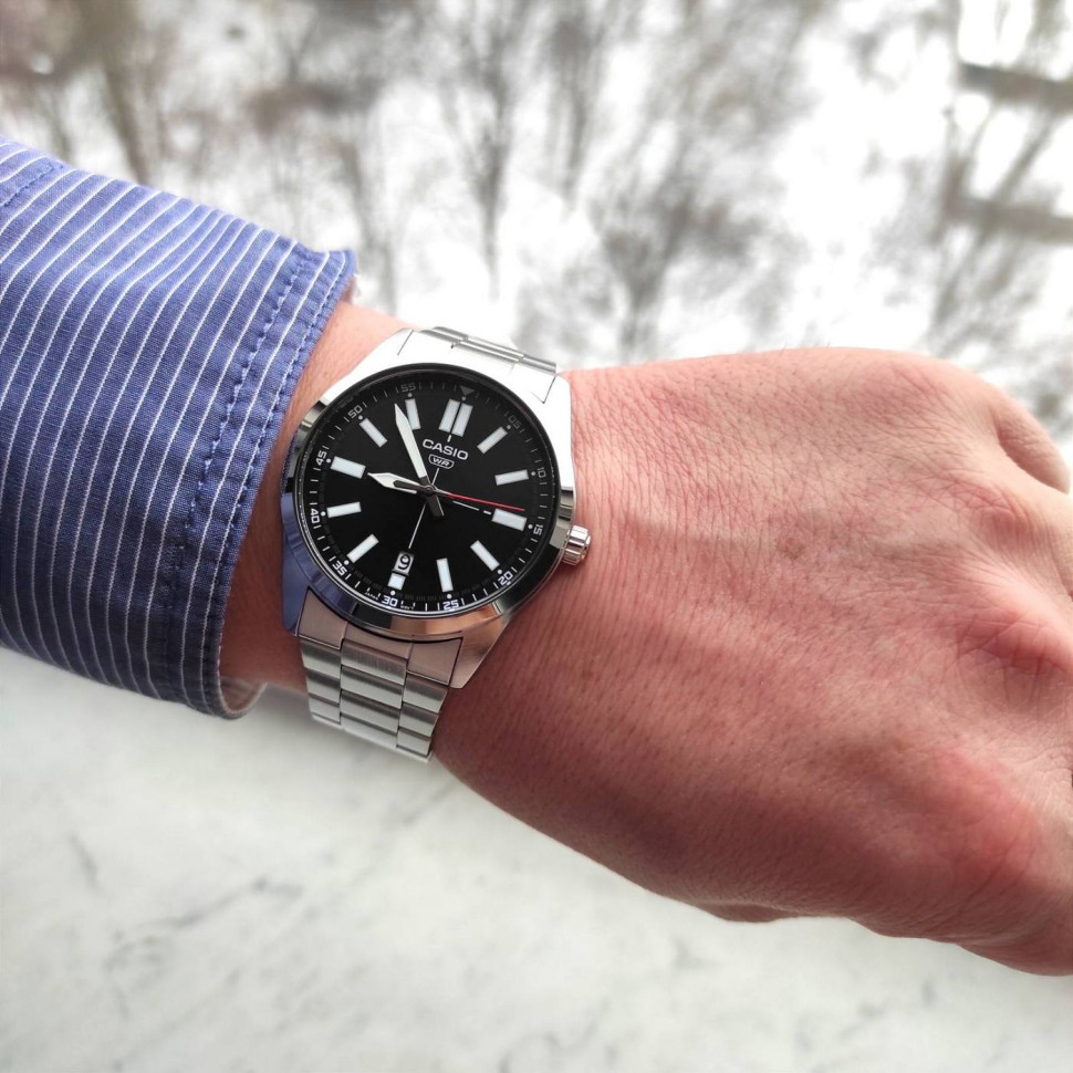 Чоловічий годинник Casio MTP-VD02D-1E