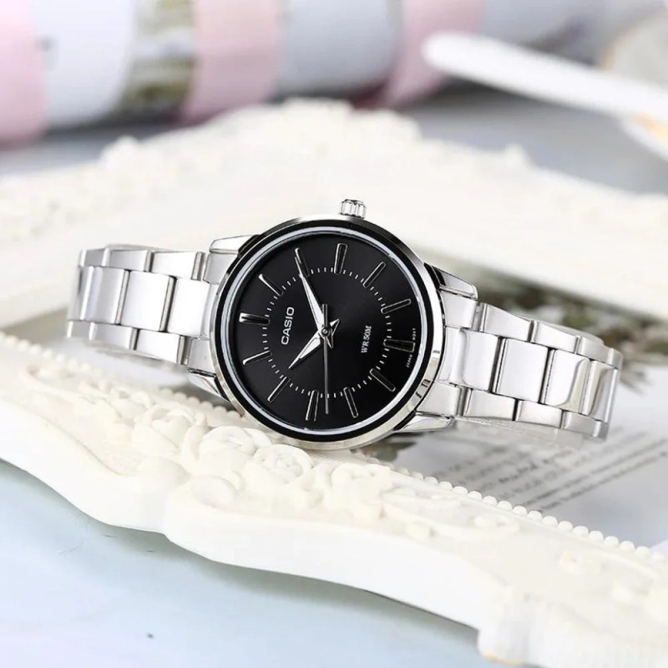 Жіночий годинник Casio LTP-1303D-1AVDF