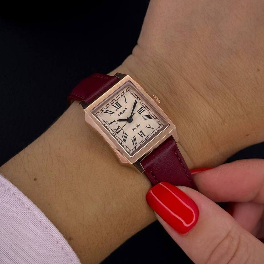 Жіночий годинник Casio LTP-B190RGL-4B