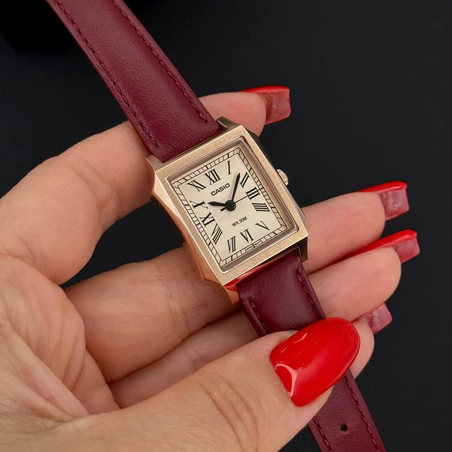 Жіночий годинник Casio LTP-B190RGL-4B