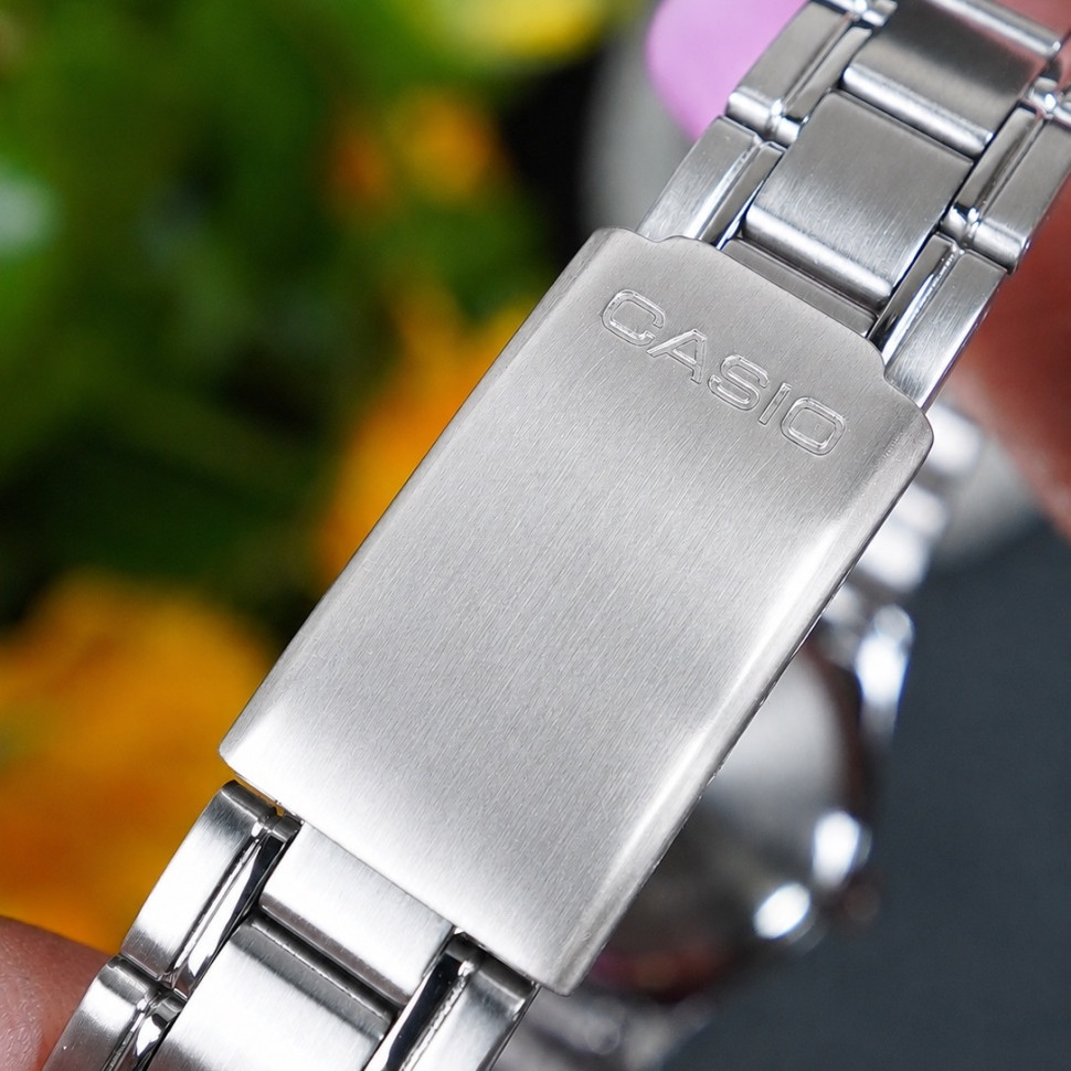 Жіночий годинник Casio LTP-V006D-4B