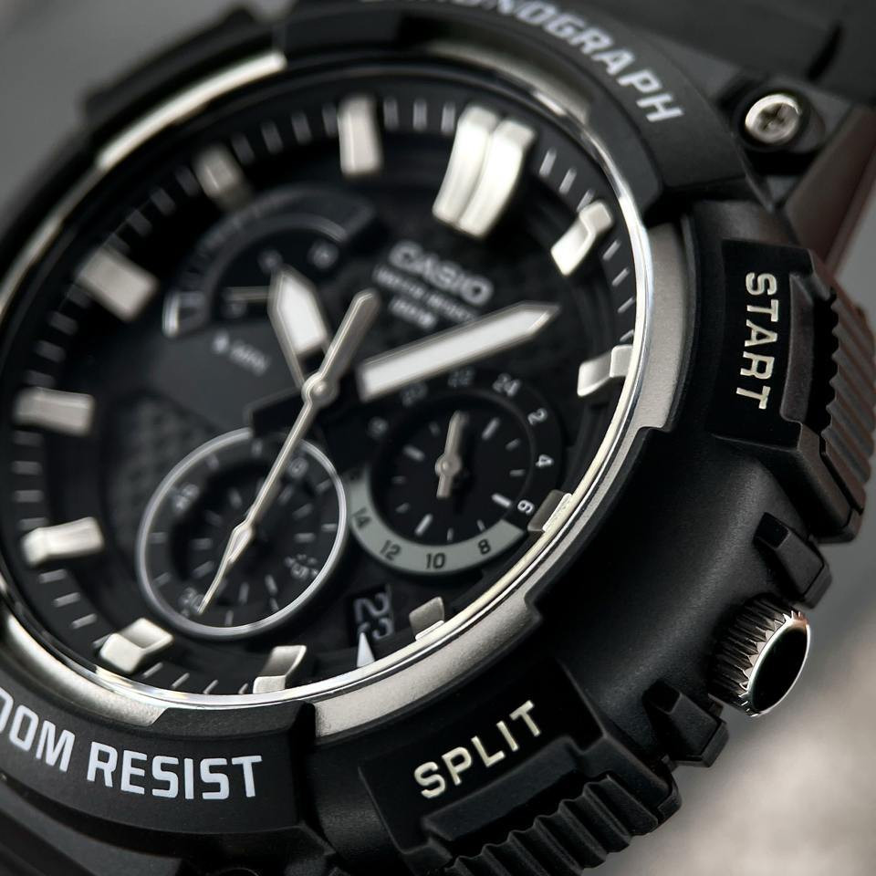 Чоловічий годинник Casio MCW-200H-1A