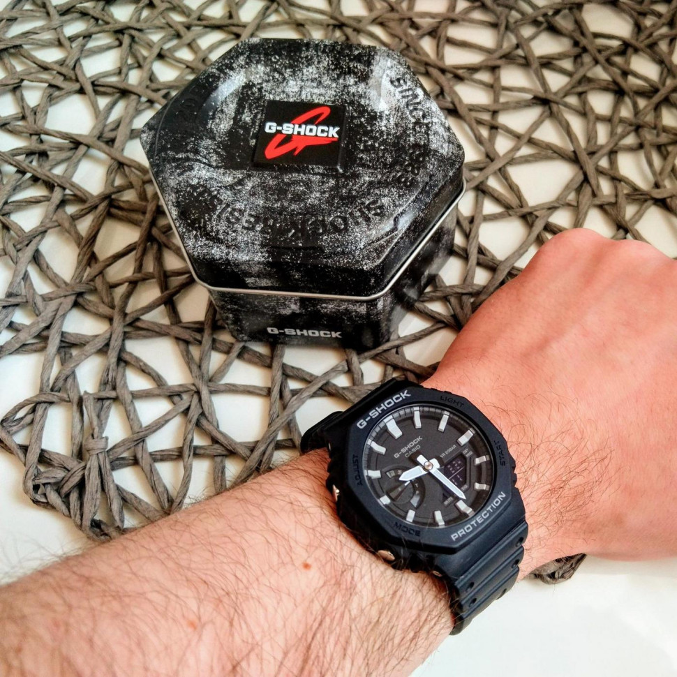 Чоловічий годинник Casio G-SHOCK GA-2100-1A