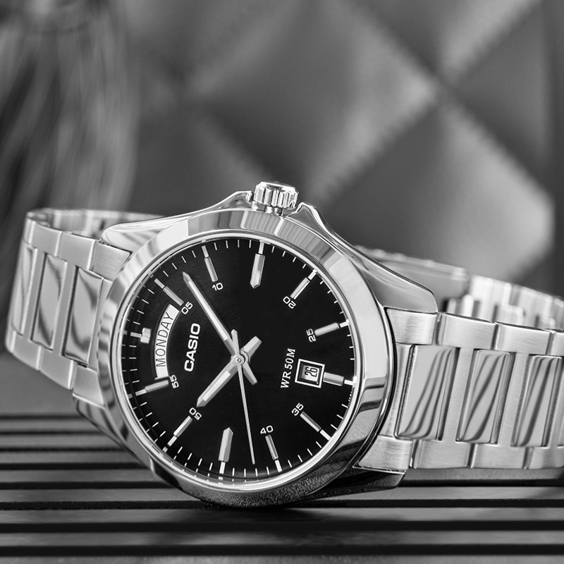 Чоловічий годинник Casio MTP-1370D-1A1