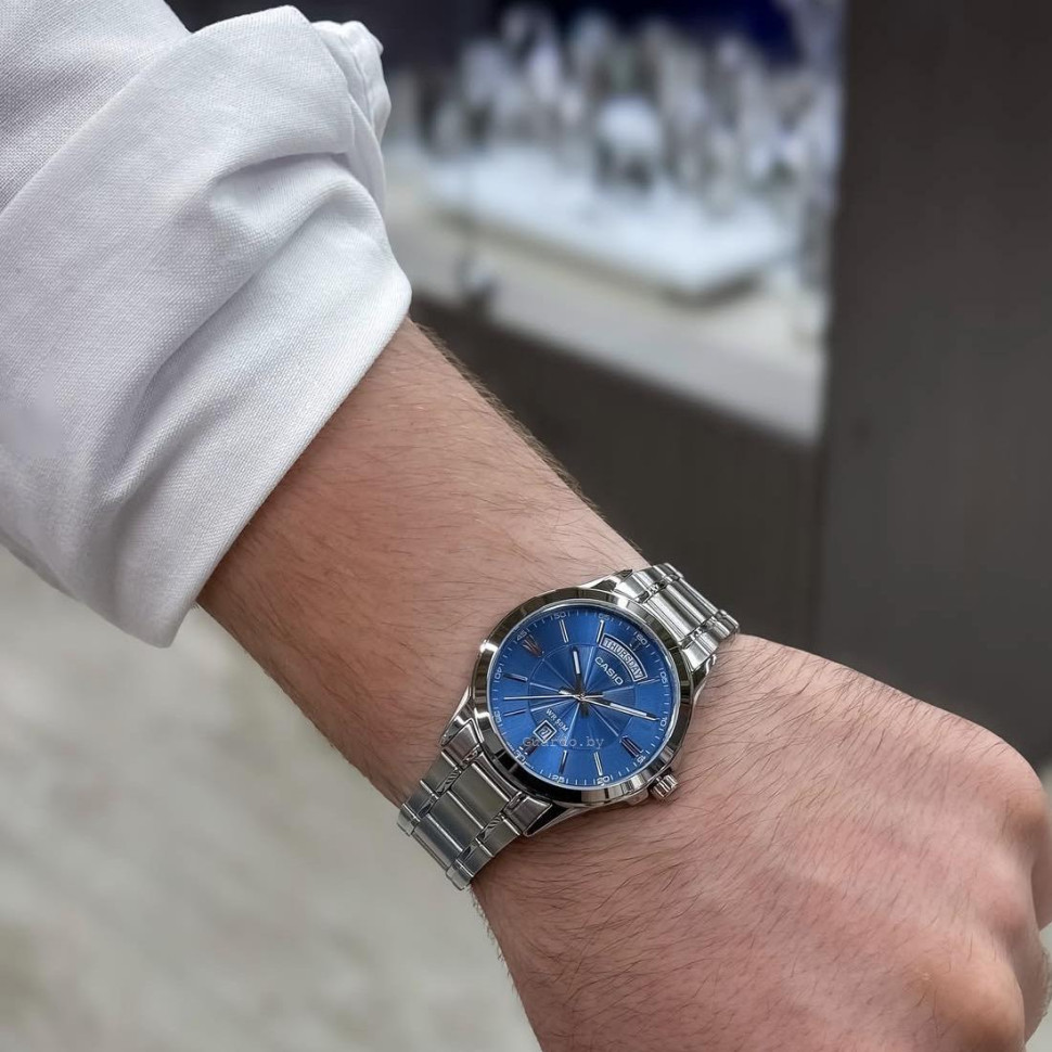Чоловічий годинник Casio MTP-1381D-2A