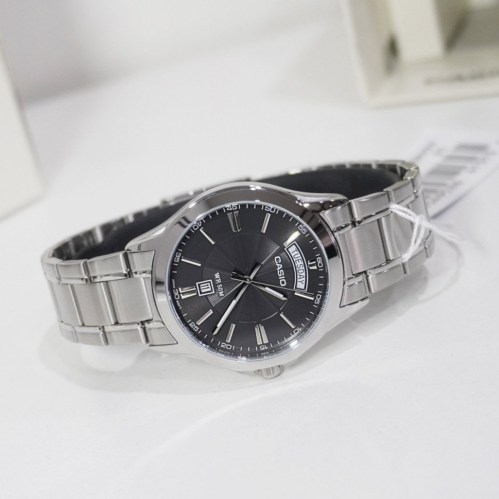 Чоловічий годинник Casio MTP-1381D-8A