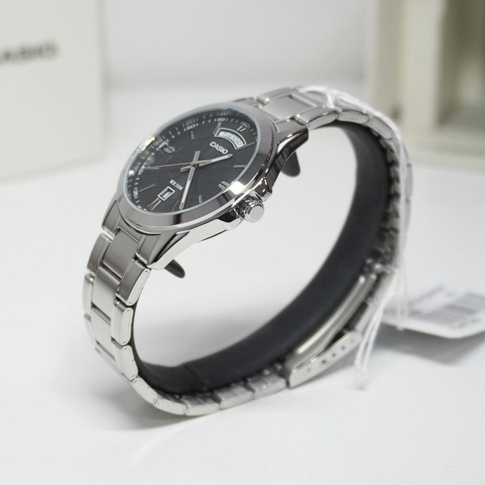 Чоловічий годинник Casio MTP-1381D-8A