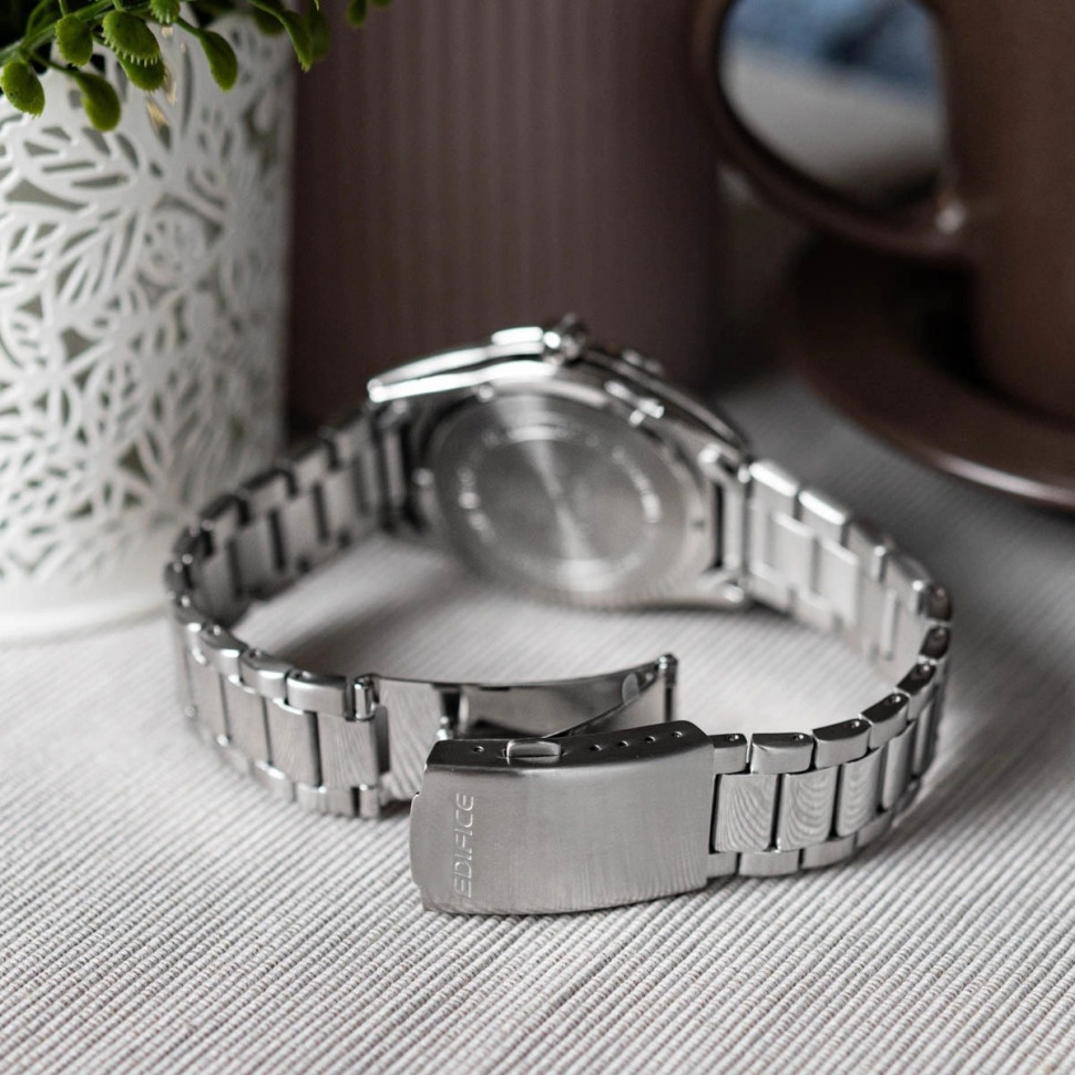 Чоловічий годинник Casio Edifice EFV-160D-3A