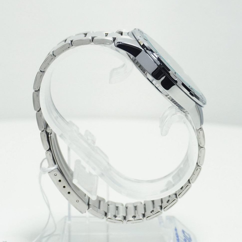Чоловічий годинник Casio MTP-VD01D-3B